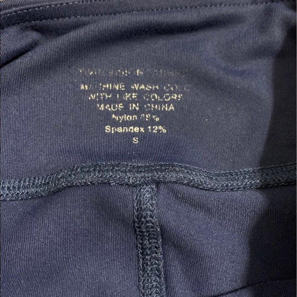 NFL Seattle Seahawks 12th man women’s capris - Picture 3 of 3